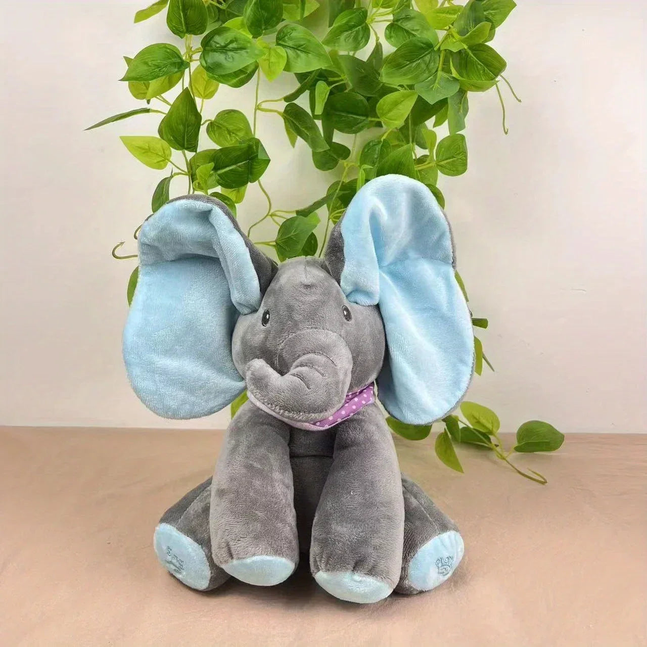 Lunuro™ Peekaboo